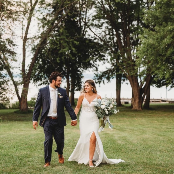 Sz 8 Mikaella Wedding Dress - Picture 6 of 10